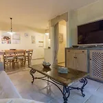 Apartament Guesthost - W Parking And Veranda *
