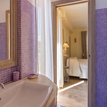 Guesthost - W Parking And Veranda Apartament