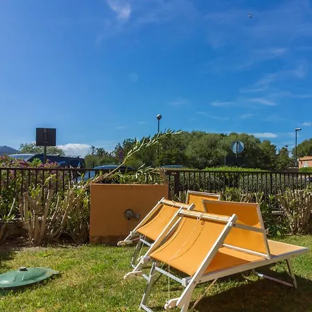 Apartament Guesthost - W Parking And Veranda