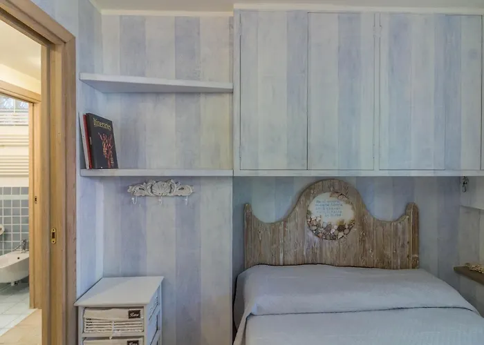 Guesthost - W Parking And Veranda Daire Porto Rotondo